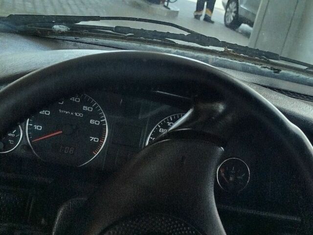 Сірий Ауді 100, об'ємом двигуна 2 л та пробігом 250 тис. км за 1600 $, фото 1 на Automoto.ua