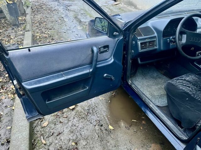 Синий Ауди 100, объемом двигателя 1.8 л и пробегом 100 тыс. км за 1400 $, фото 7 на Automoto.ua