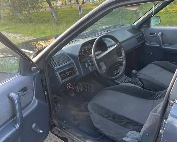 Синий Ауди 100, объемом двигателя 1.8 л и пробегом 150 тыс. км за 650 $, фото 4 на Automoto.ua