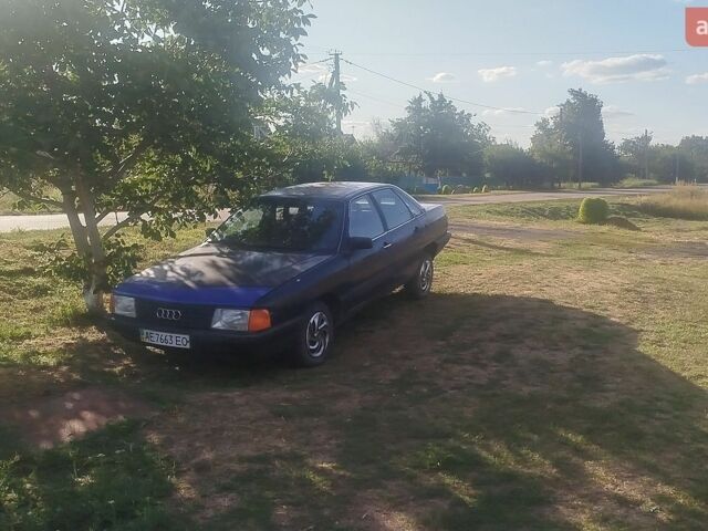 Синий Ауди 100, объемом двигателя 2.1 л и пробегом 100 тыс. км за 557 $, фото 1 на Automoto.ua