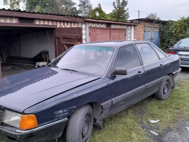 Синий Ауди 100, объемом двигателя 1.9 л и пробегом 500 тыс. км за 1000 $, фото 3 на Automoto.ua