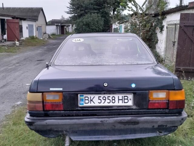 Синий Ауди 100, объемом двигателя 1.9 л и пробегом 500 тыс. км за 1000 $, фото 1 на Automoto.ua