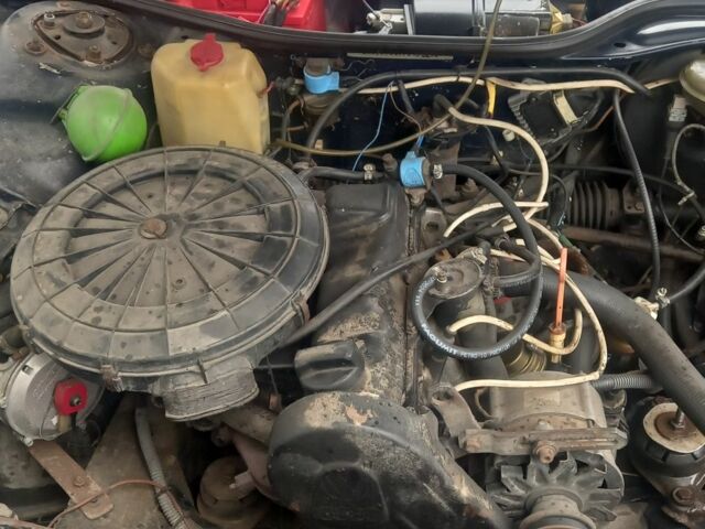 Синий Ауди 100, объемом двигателя 1.8 л и пробегом 10 тыс. км за 1299 $, фото 4 на Automoto.ua