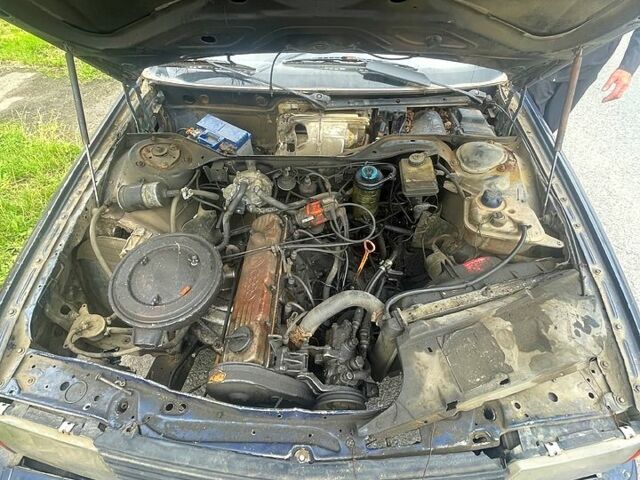 Синий Ауди 100, объемом двигателя 2.3 л и пробегом 350 тыс. км за 600 $, фото 3 на Automoto.ua