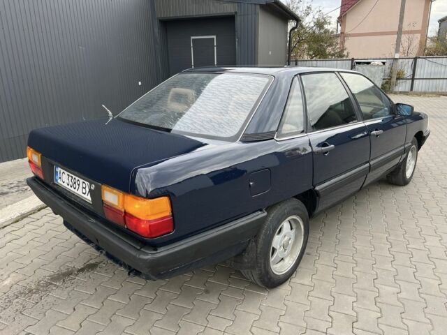 Синий Ауди 100, объемом двигателя 2.2 л и пробегом 777 тыс. км за 1700 $, фото 3 на Automoto.ua