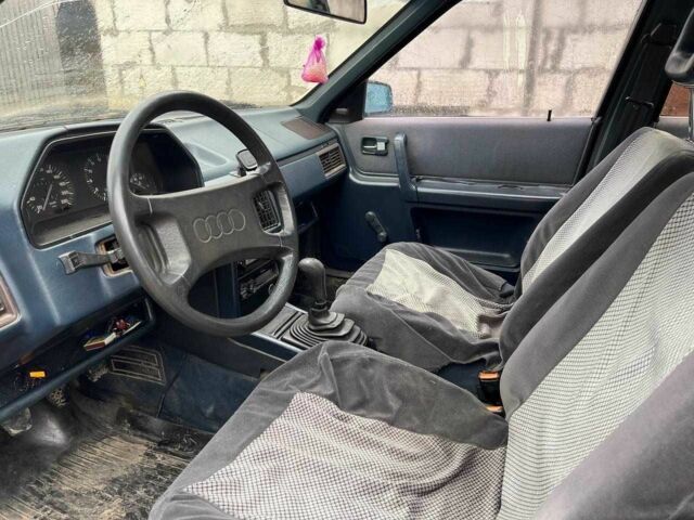 Синій Ауді 100, об'ємом двигуна 1.8 л та пробігом 210 тис. км за 900 $, фото 7 на Automoto.ua