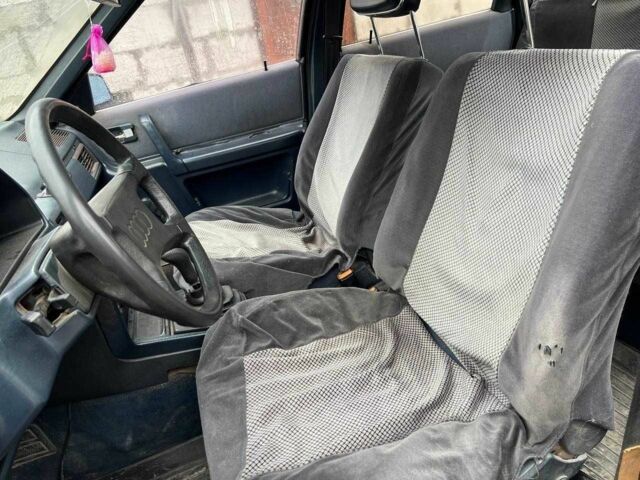 Синій Ауді 100, об'ємом двигуна 1.8 л та пробігом 210 тис. км за 900 $, фото 4 на Automoto.ua