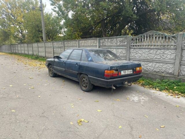 Синий Ауди 100, объемом двигателя 2 л и пробегом 125 тыс. км за 500 $, фото 2 на Automoto.ua