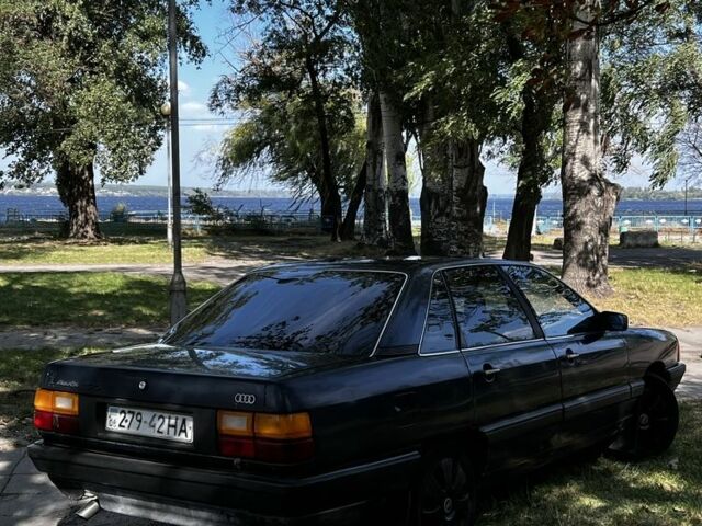 Синий Ауди 100, объемом двигателя 2 л и пробегом 358 тыс. км за 55000 $, фото 6 на Automoto.ua
