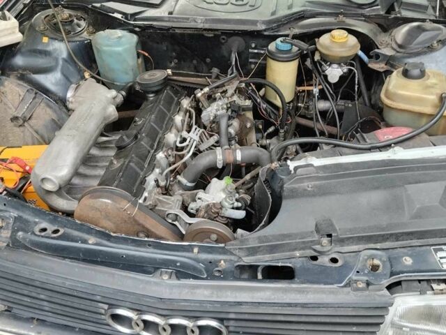 Синий Ауди 100, объемом двигателя 2 л и пробегом 550 тыс. км за 1313 $, фото 4 на Automoto.ua