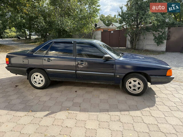 Синий Ауди 100, объемом двигателя 1.8 л и пробегом 555 тыс. км за 1375 $, фото 3 на Automoto.ua