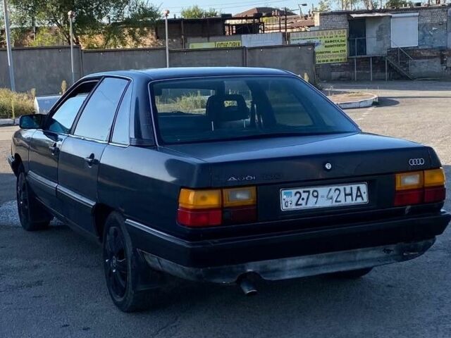 Синий Ауди 100, объемом двигателя 2 л и пробегом 140 тыс. км за 1350 $, фото 3 на Automoto.ua