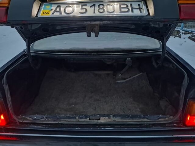 Синий Ауди 100, объемом двигателя 1.8 л и пробегом 340 тыс. км за 1100 $, фото 6 на Automoto.ua