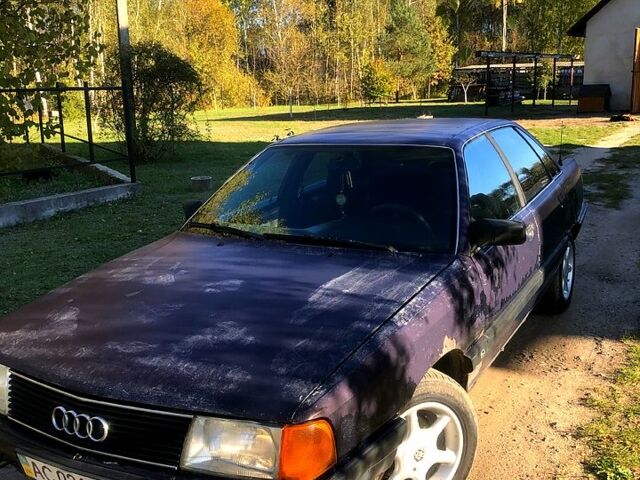 Синій Ауді 100, об'ємом двигуна 1.8 л та пробігом 250 тис. км за 850 $, фото 1 на Automoto.ua