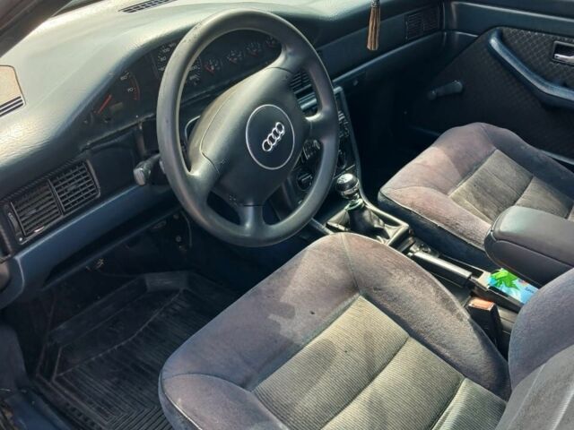 Синий Ауди 100, объемом двигателя 2.1 л и пробегом 1000 тыс. км за 1400 $, фото 3 на Automoto.ua