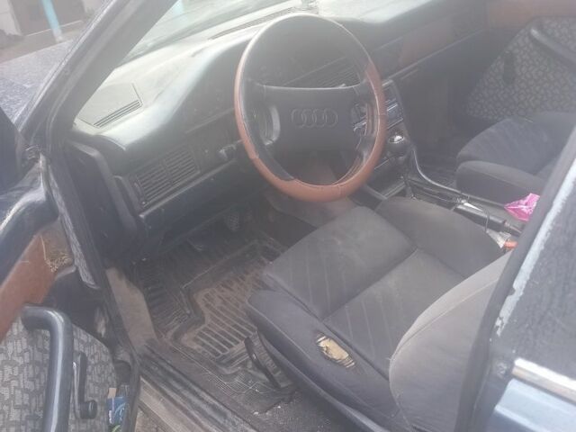 Синий Ауди 100, объемом двигателя 2 л и пробегом 200 тыс. км за 1700 $, фото 4 на Automoto.ua