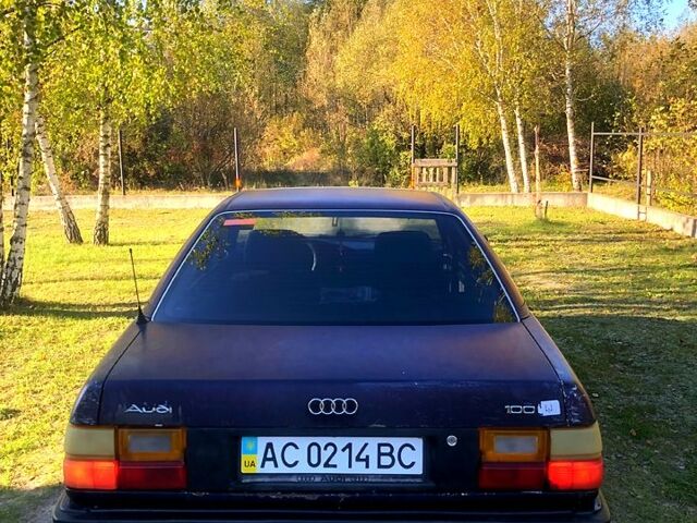 Синій Ауді 100, об'ємом двигуна 1.8 л та пробігом 250 тис. км за 850 $, фото 3 на Automoto.ua