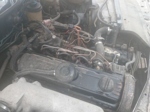 Синий Ауди 100, объемом двигателя 2 л и пробегом 200 тыс. км за 1700 $, фото 5 на Automoto.ua