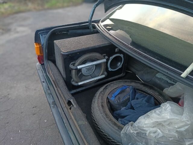 Синий Ауди 100, объемом двигателя 2.3 л и пробегом 300 тыс. км за 899 $, фото 7 на Automoto.ua