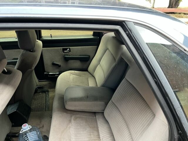 Синий Ауди 100, объемом двигателя 2 л и пробегом 200 тыс. км за 500 $, фото 4 на Automoto.ua