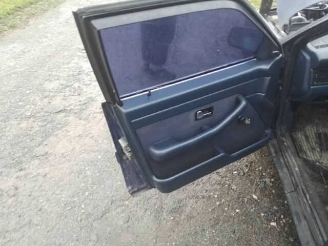 Синий Ауди 100, объемом двигателя 2.3 л и пробегом 200 тыс. км за 591 $, фото 4 на Automoto.ua