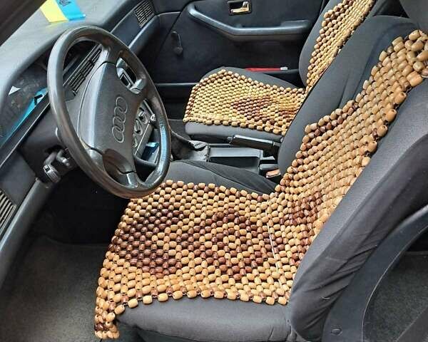 Синий Ауди 100, объемом двигателя 1.8 л и пробегом 250 тыс. км за 2800 $, фото 5 на Automoto.ua