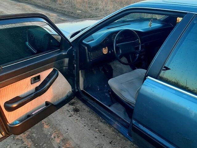 Синий Ауди 100, объемом двигателя 2 л и пробегом 350 тыс. км за 2300 $, фото 5 на Automoto.ua