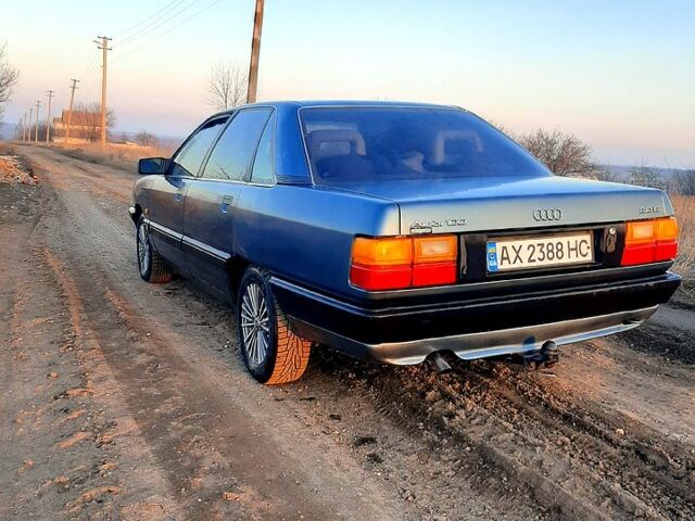 Синий Ауди 100, объемом двигателя 2 л и пробегом 350 тыс. км за 2300 $, фото 3 на Automoto.ua