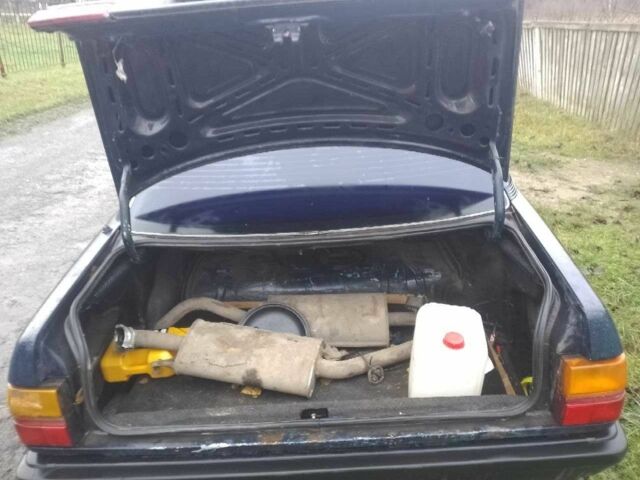 Синий Ауди 100, объемом двигателя 2.3 л и пробегом 200 тыс. км за 591 $, фото 7 на Automoto.ua