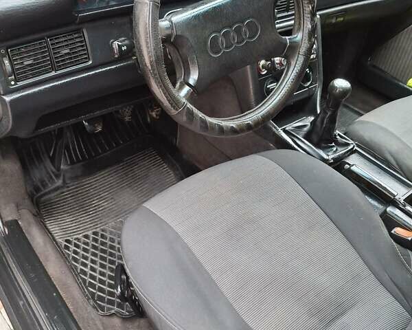 Ауди 100 1990 в Тернополе на Automoto.ua Синий Ауди 100, объемом двигателя 2 л и пробегом 250 тыс. км за 2499 $, фото 2 на Automoto.ua