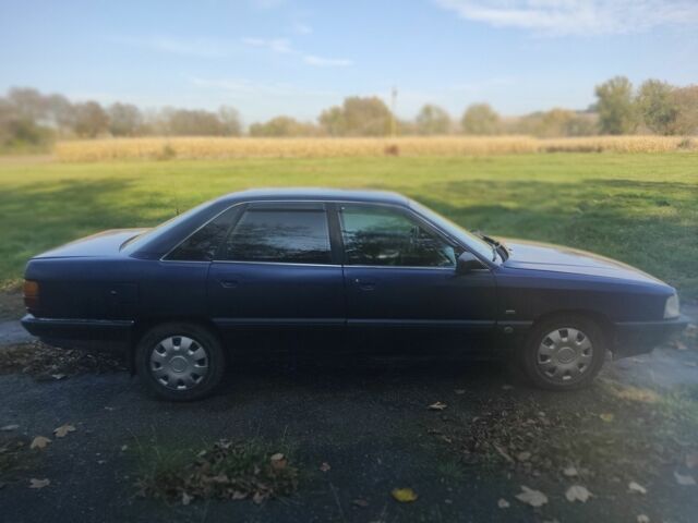 Синий Ауди 100, объемом двигателя 2.3 л и пробегом 240 тыс. км за 950 $, фото 5 на Automoto.ua