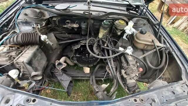Синий Ауди 100, объемом двигателя 1.8 л и пробегом 300 тыс. км за 1500 $, фото 6 на Automoto.ua