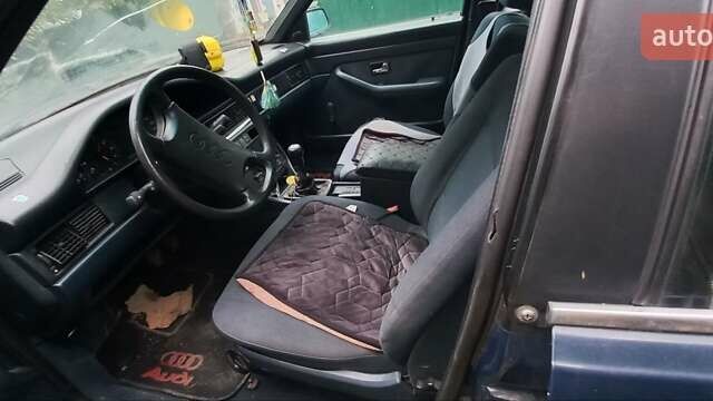 Синий Ауди 100, объемом двигателя 1.8 л и пробегом 300 тыс. км за 1500 $, фото 3 на Automoto.ua