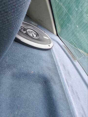 Синий Ауди 100, объемом двигателя 1.8 л и пробегом 300 тыс. км за 1500 $, фото 5 на Automoto.ua