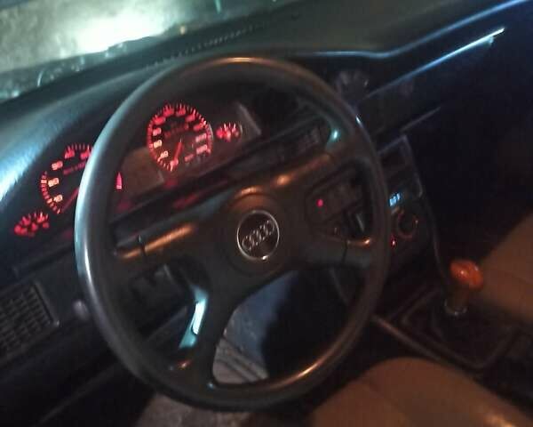 Синий Ауди 100, объемом двигателя 1.98 л и пробегом 300 тыс. км за 1700 $, фото 3 на Automoto.ua