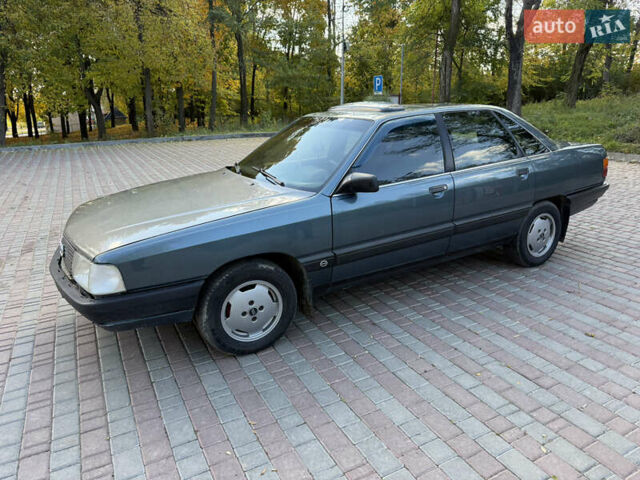 Синий Ауди 100, объемом двигателя 1.8 л и пробегом 457 тыс. км за 2499 $, фото 2 на Automoto.ua