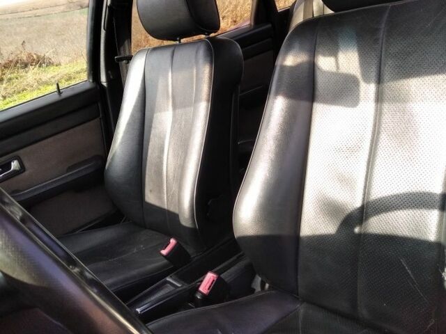 Синій Ауді 100, об'ємом двигуна 2 л та пробігом 365 тис. км за 1450 $, фото 4 на Automoto.ua