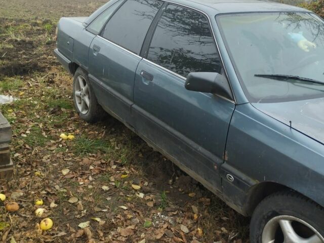 Синий Ауди 100, объемом двигателя 2 л и пробегом 1000 тыс. км за 1000 $, фото 2 на Automoto.ua