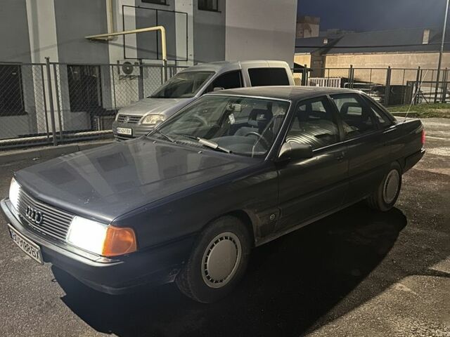 Синій Ауді 100, об'ємом двигуна 2.3 л та пробігом 333 тис. км за 2500 $, фото 1 на Automoto.ua