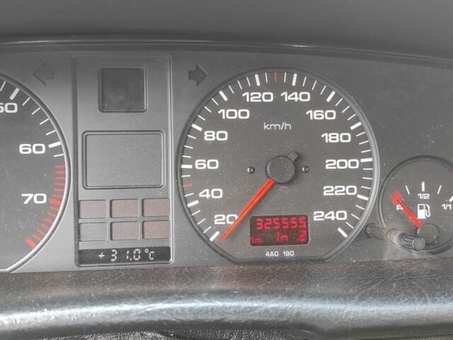 Ауді 100 1991 у Сумах на Automoto.ua Синій Ауді 100, об'ємом двигуна 2.6 л та пробігом 326 тис. км за 4000 $, фото 5 на Automoto.ua