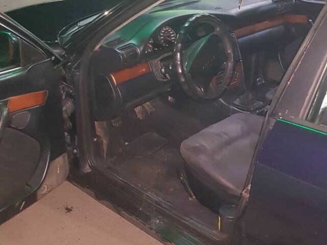 Синій Ауді 100, об'ємом двигуна 2.8 л та пробігом 200 тис. км за 1700 $, фото 5 на Automoto.ua