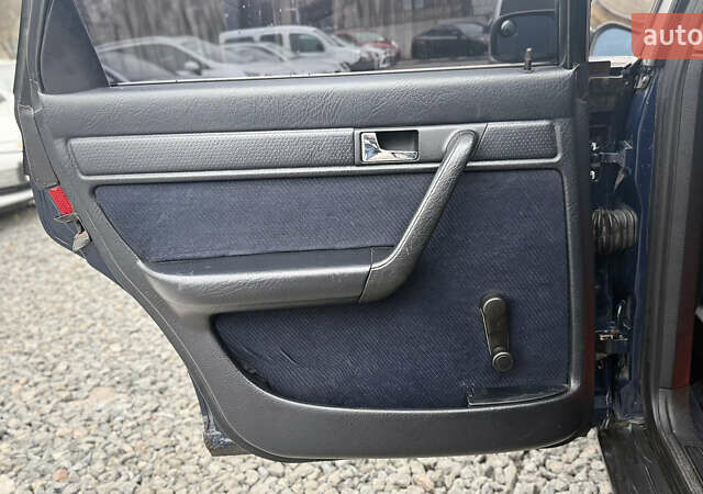 Синий Ауди 100, объемом двигателя 2 л и пробегом 247 тыс. км за 2200 $, фото 18 на Automoto.ua