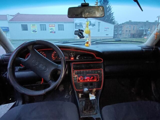 Синій Ауді 100, об'ємом двигуна 2.3 л та пробігом 300 тис. км за 2200 $, фото 6 на Automoto.ua