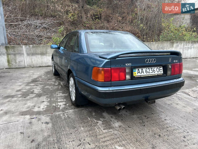 Синий Ауди 100, объемом двигателя 2.8 л и пробегом 372 тыс. км за 2850 $, фото 2 на Automoto.ua