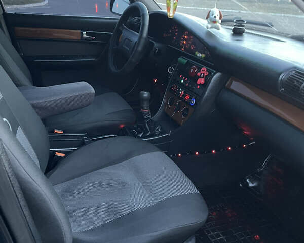Синий Ауди 100, объемом двигателя 2.6 л и пробегом 440 тыс. км за 3500 $, фото 9 на Automoto.ua