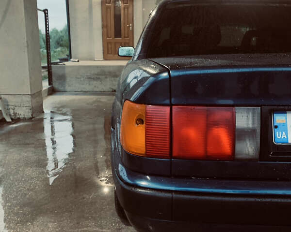 Синий Ауди 100, объемом двигателя 1.98 л и пробегом 120 тыс. км за 1999 $, фото 2 на Automoto.ua