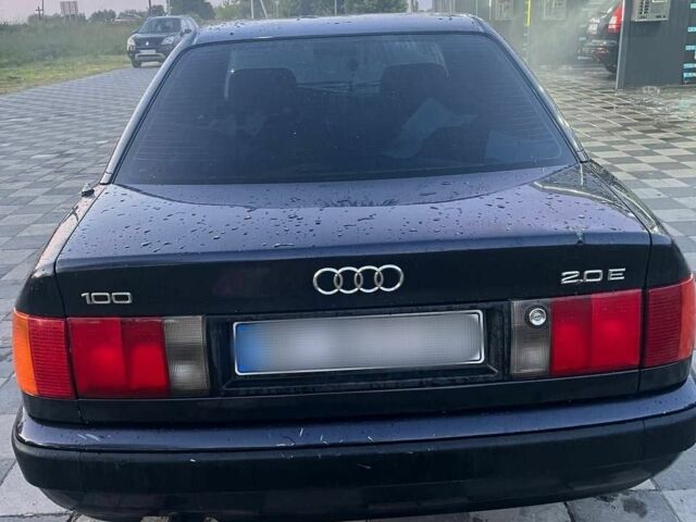 Синий Ауди 100, объемом двигателя 2 л и пробегом 320 тыс. км за 2800 $, фото 3 на Automoto.ua