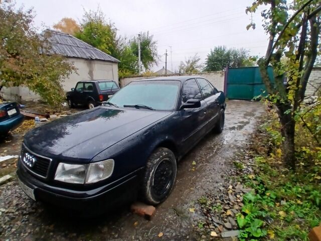 Синий Ауди 100, объемом двигателя 2.3 л и пробегом 230 тыс. км за 999 $, фото 3 на Automoto.ua