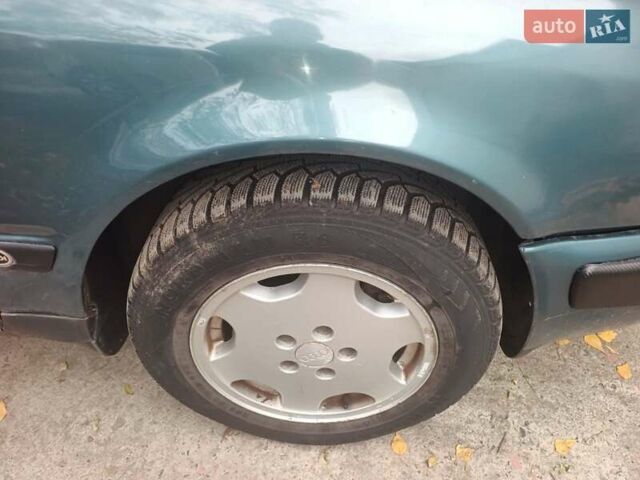 Синий Ауди 100, объемом двигателя 2.8 л и пробегом 400 тыс. км за 3200 $, фото 3 на Automoto.ua