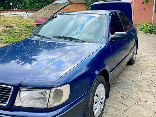 Синий Ауди 100, объемом двигателя 2.3 л и пробегом 345 тыс. км за 3499 $, фото 1 на Automoto.ua